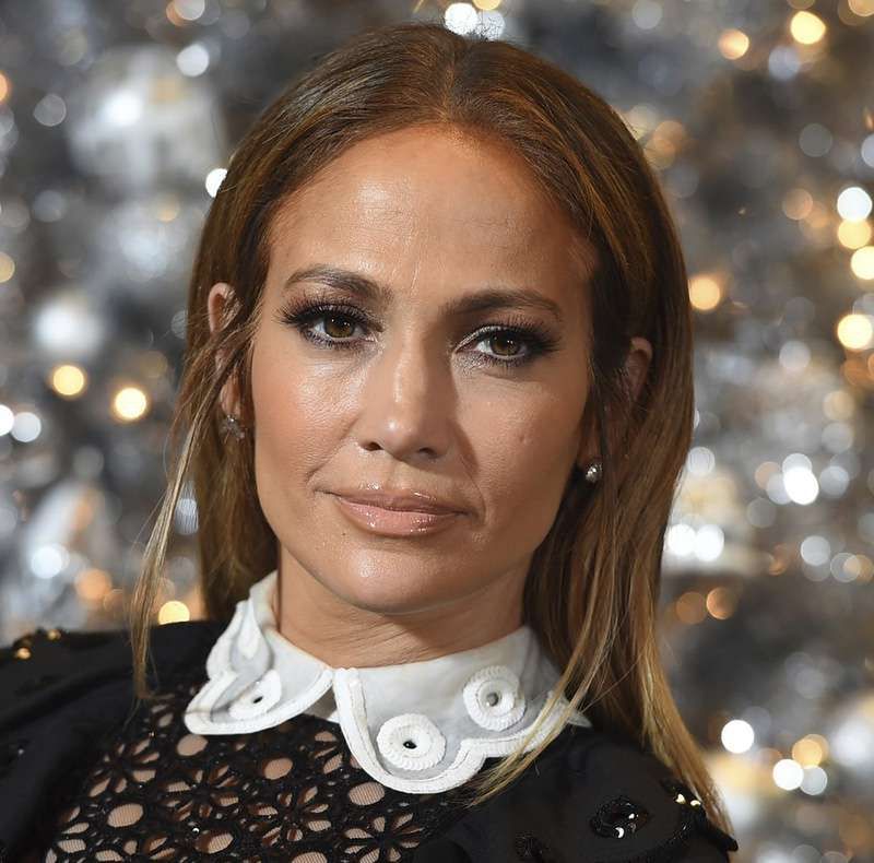 Stylizacja Jennifer Lopez na sesji do filmu "Second Act"