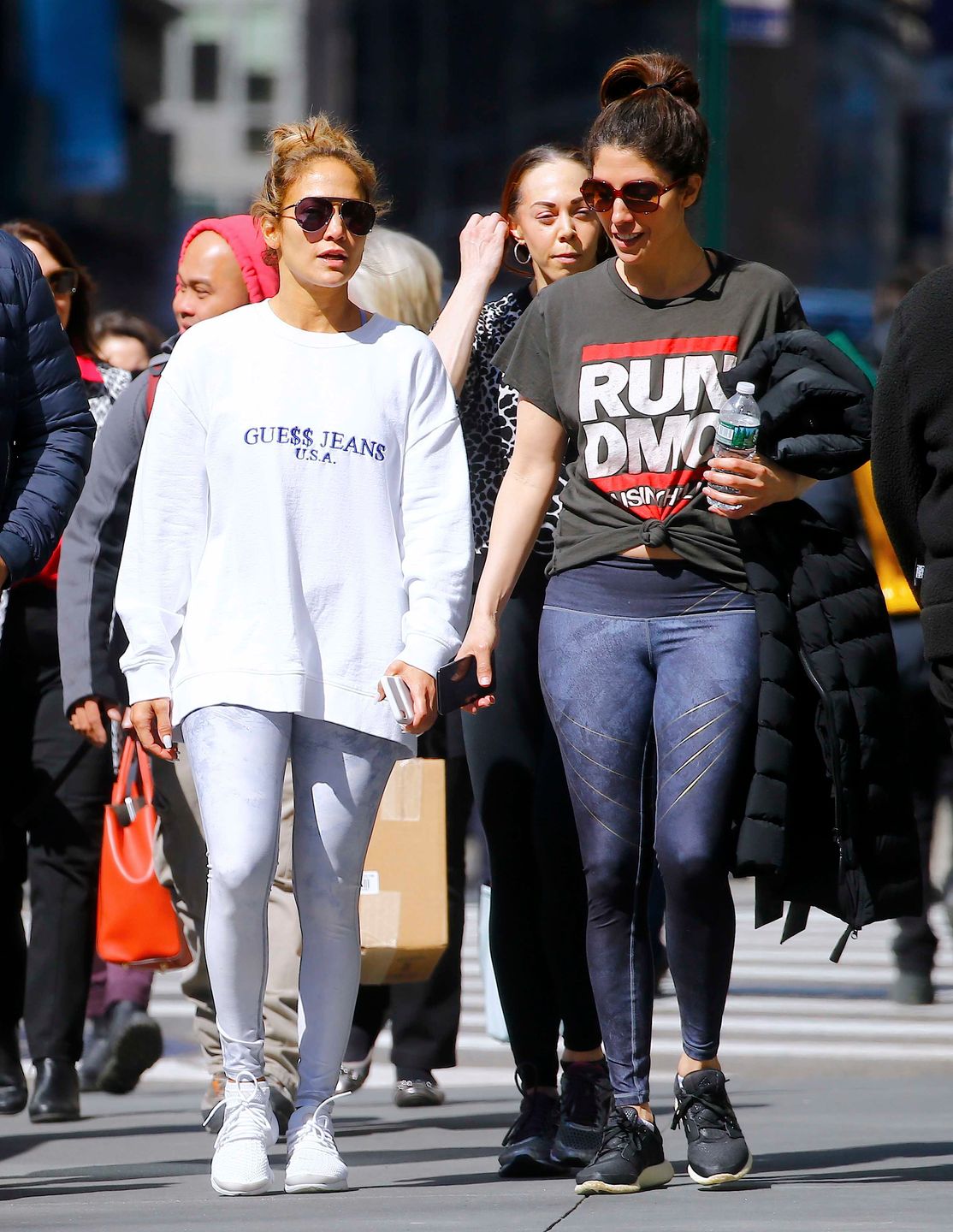 Jennifer Lopez i Lynda Lopez w drodze na siłownię