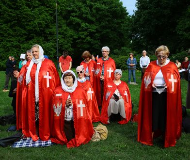 Gdy wy jedliście kiełbaski z grilla, oni wybrali Jezusa na króla Polski