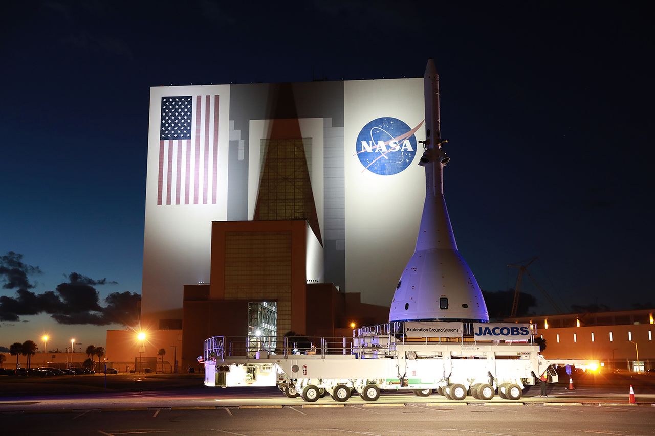 NASA podaje koszty lądowania na Księżycu w 2024. Ponad 35 mln dolarów niepokoi ekspertów