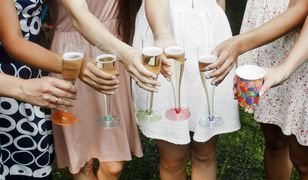 Garden party nie tylko w ogrodzie. Sposób na doskonałą letnią imprezę