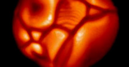 Betelgeza skończy jako supernowa? Naukowcy sądzą, że z gwiazdą dzieje się coś innego