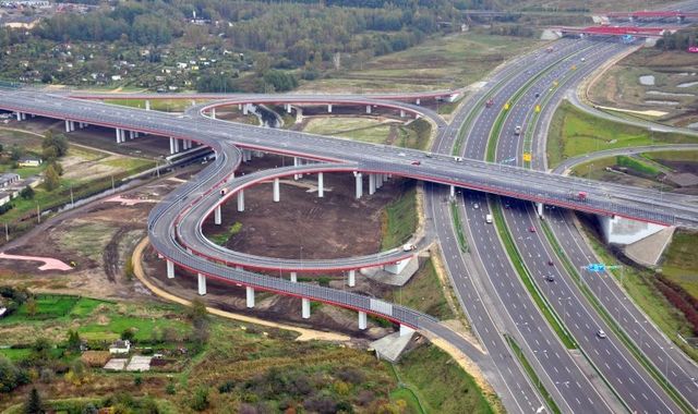 Rząd obiecuje 100 obwodnic. Ale na tę warszawską pieniędzy nie daje