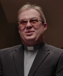 "Ucho prezesa": ojciec Tadeusz wparuje do gabinetu. Prezes zgodzi się na jego nowy biznes?