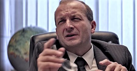 Kabaret Moralnego Niepokoju upomina "Wiadomości". Fani pytają: A co z "Faktami"?