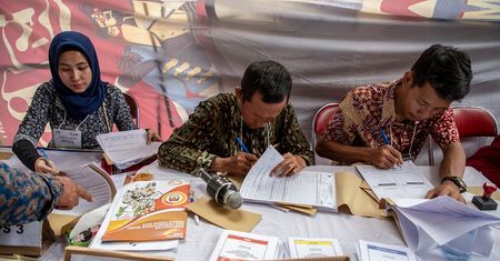 Wybory w Indonezji. 92 członków komisji zmarło z wyczerpania