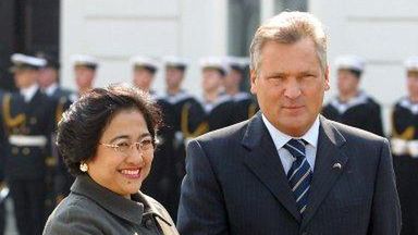 Prezydent Aleksander Kwaśniewski i prezydent Indonezji, pani Megawati Sukarnoputri