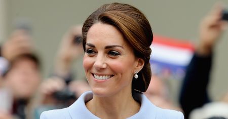 Najlepsze kreacje księżnej Kate. Wybraliśmy podobne sukienki, które kupisz taniej, niż myślisz