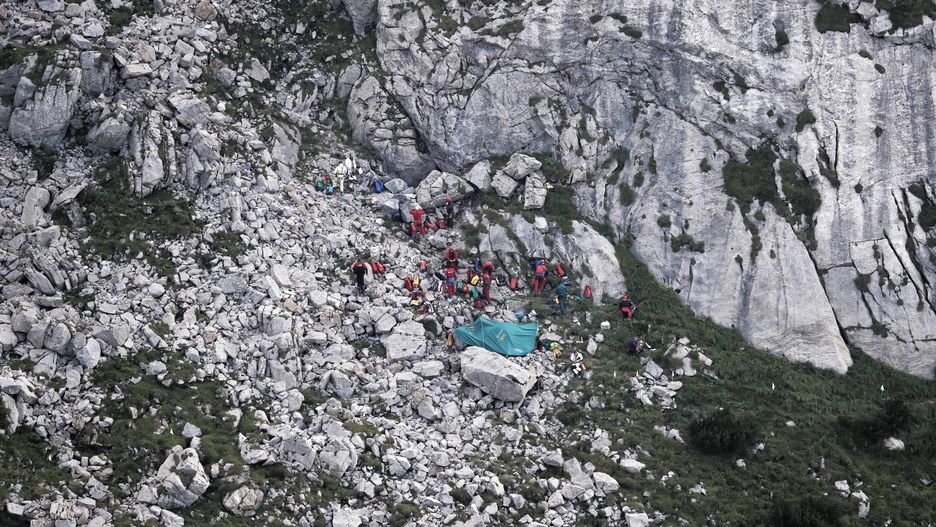 Turyści wtargnęli do jaskini Wielkiej Śnieżnej podczas akcji ratunkowej