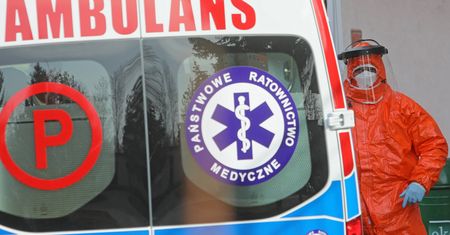 Koronawirus w Polsce. WOŚP wspiera walkę z epidemią SARS-CoV-2