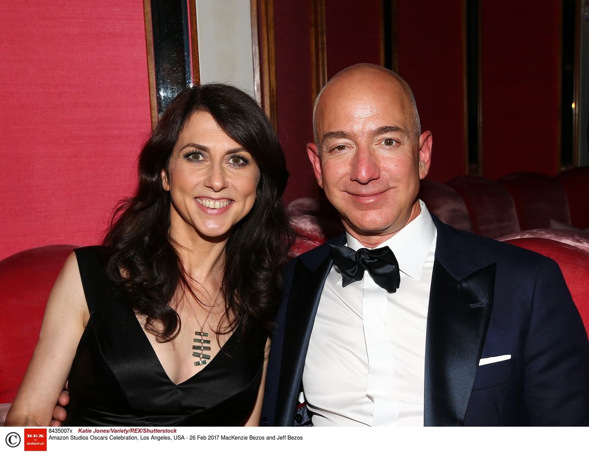Jeff Bezos przez rozwód straci połowę majątku. Wyjaśniamy, jak działa intercyza