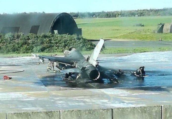 Wypadek w bazie lotniczej w Belgii. F-16 eksplodował i doszczętnie spłonął