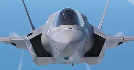 Japończycy szykują ogromną inwestycję. Kupią 100 myśliwców F-35 od USA