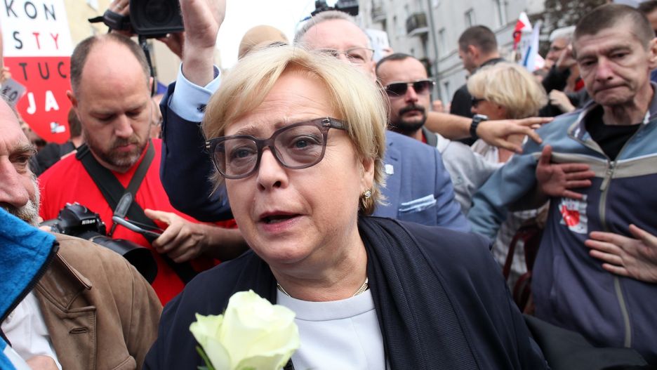 Prof. Małgorzata Gersdorf mimo sporu konstytucyjnego  otrzymała wynagrodzenie należne Prezes Sądu Najwyższego
