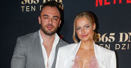 Ile pieniędzy dostali w kopertach Karolina Pisarek i Roger Salla? Kwoty zwalają z nóg