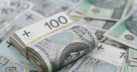 Kredyt gotówkowy. Radzimy na co zwrócić uwagę