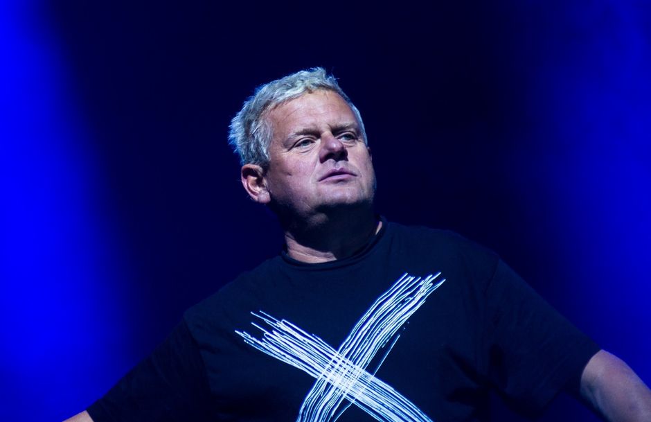 Kazik Staszewski, autor piosenki "Twój ból jest lepszy niż mój"