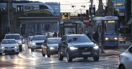 Każdy kierowca ma na to 1 dzień. Potem zaczynają się wysokie kary