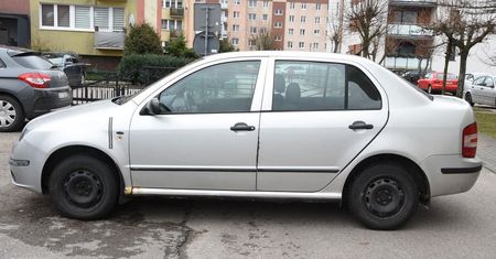 Dramatyczny incydent w centrum miasta. Potrącił pieszego na przejściu i uciekł z miejsca wypadku