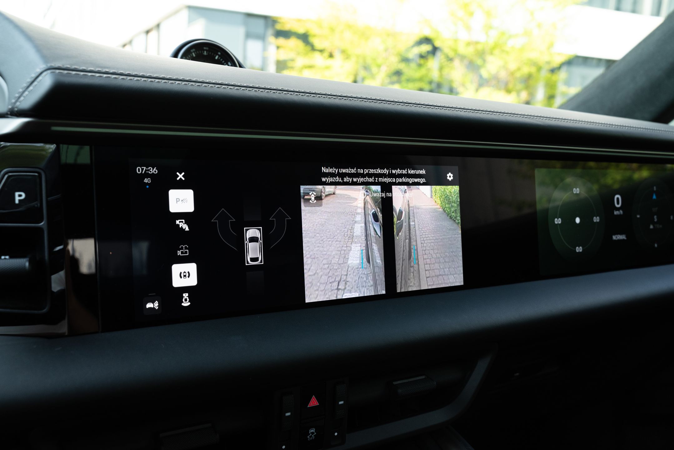 Porsche Macan Turbo EV