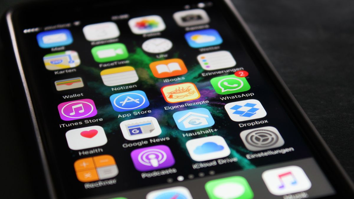WhatsApp na iOS-a pozwala odtwarzać filmy z Netfliksa bezpośrednio w aplikacji, fot. Pixabay