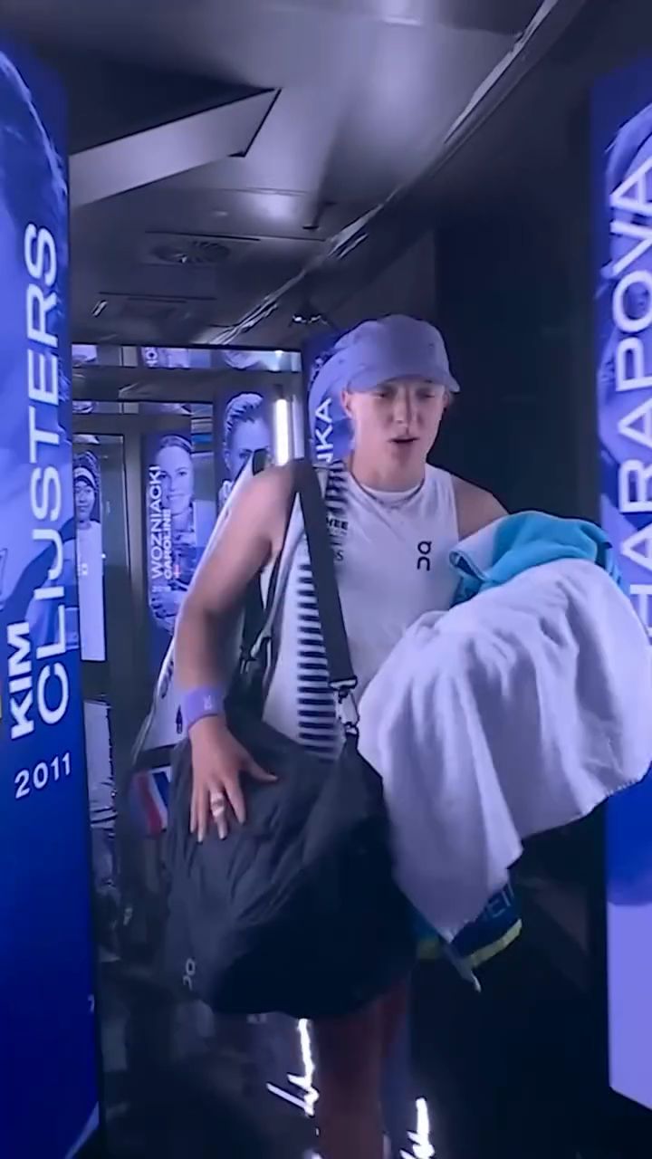 Iga Świątek z nowymi ręcznikami do kolekcji