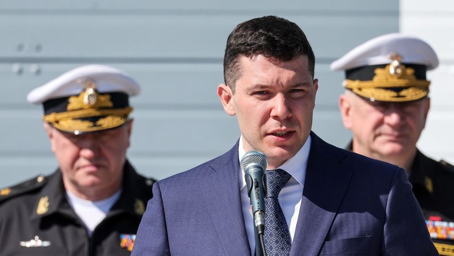 Gubernator Królewca odpowiada na sankcje. Pięć  promów i gigantyczne pieniądze mają pomóc w pokonaniu sankcji