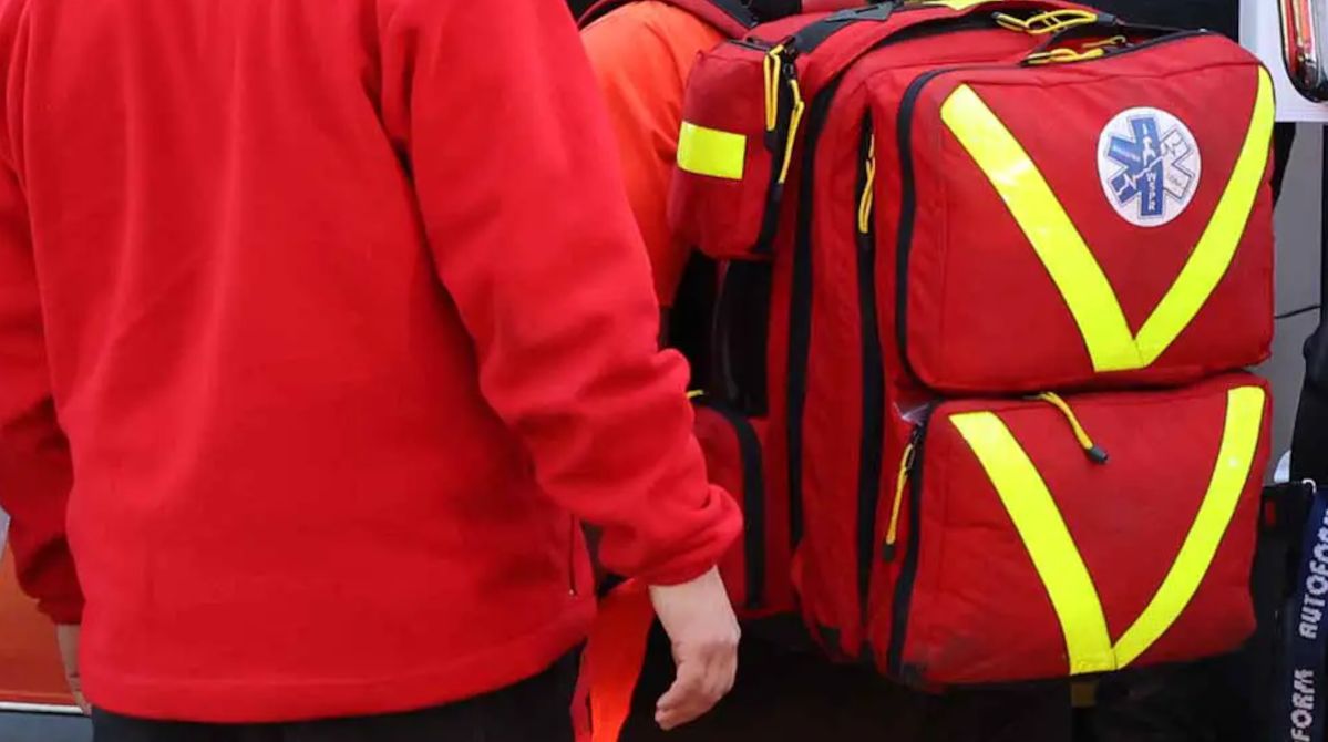Dramatyczna walka o życie mężczyzny na poczcie. Smutny finał