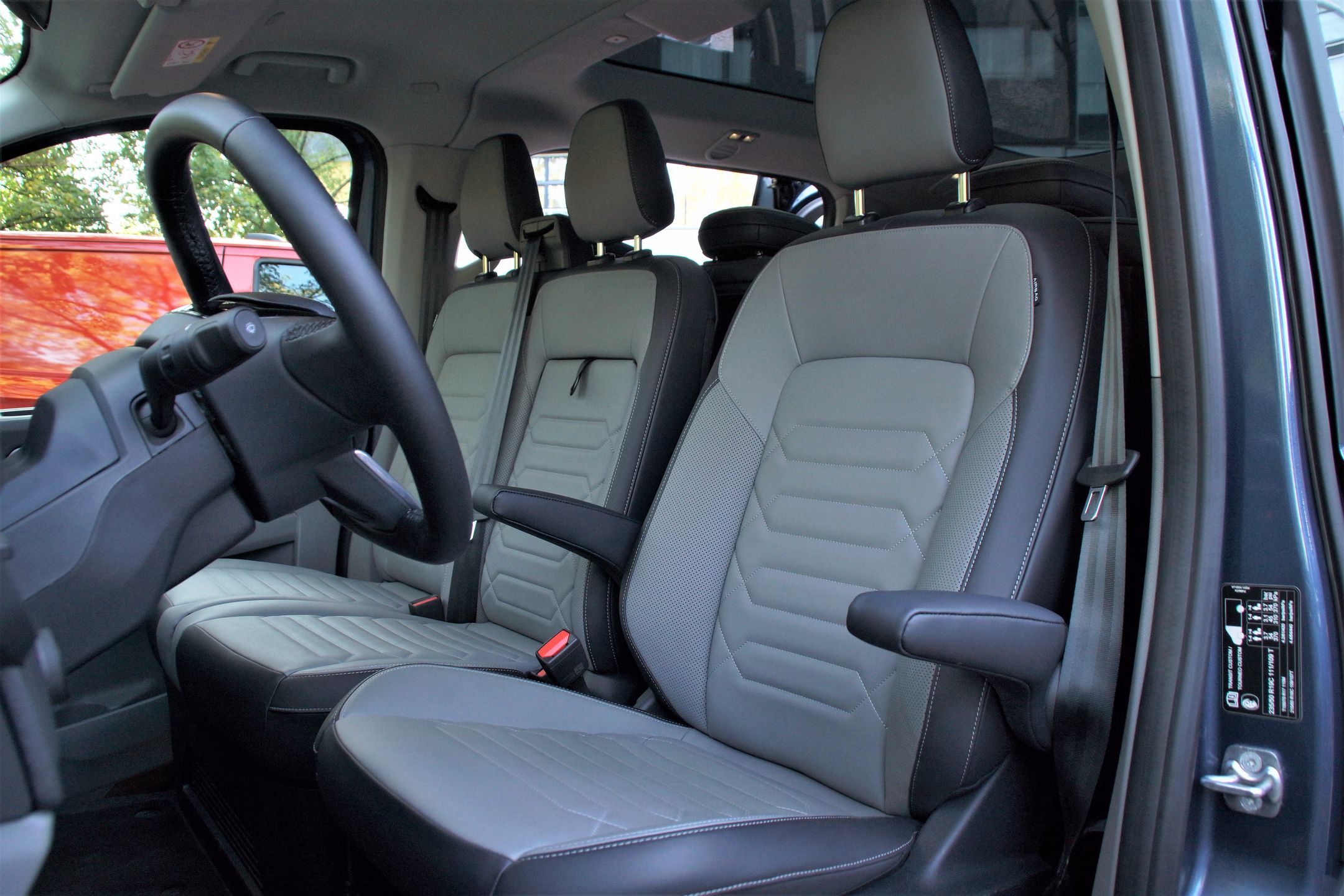 Ford Tourneo Custom 2023 