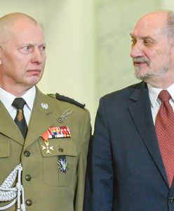 Gen. Różański uderzył w Macierewicza. Padły mocne słowa