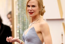 Nicole Kidman w efektownej kreacji. Dekolt ozdobił naszyjnik z motylem
