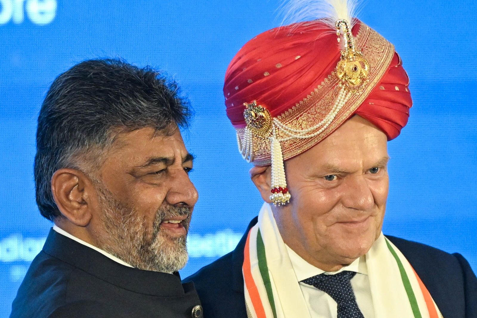 Donald Tusk, Doddalahalli Kempegowda Shivakumar
Radek Pietruszka
dyplomacja, indie, polityk, polityka, seminarium biznesu, spotkanie, strój ludowy, turban, wizyta, zagraniczna
