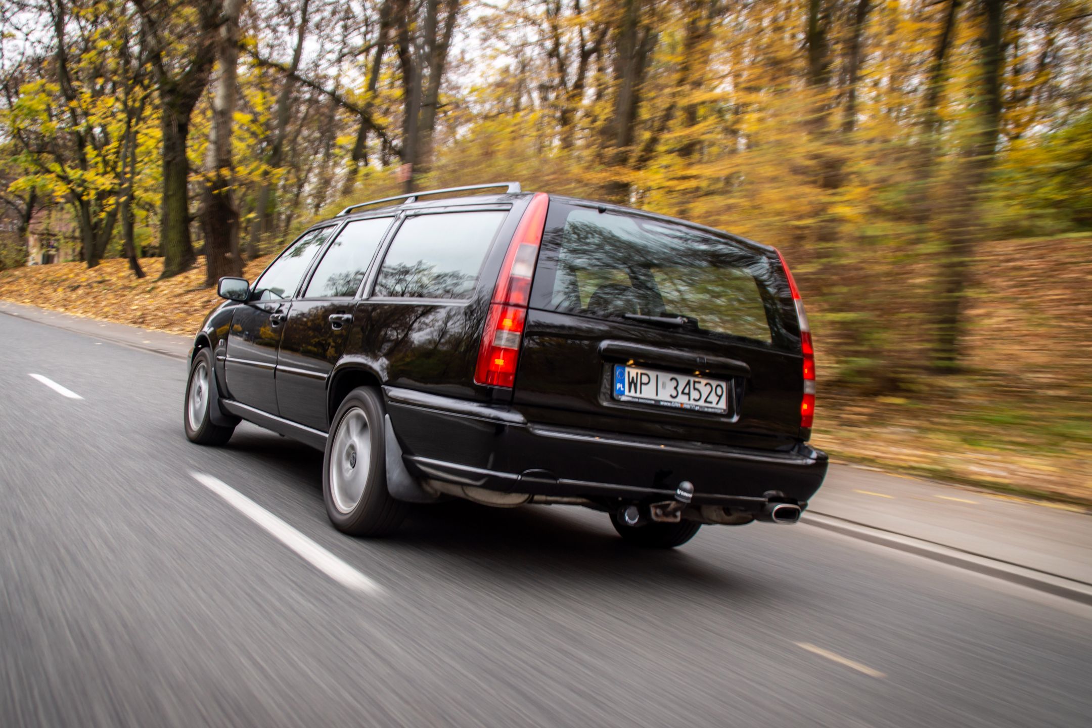 193-konny silnik rozpędzał szwedzkie kombi do setki w 7,8 s