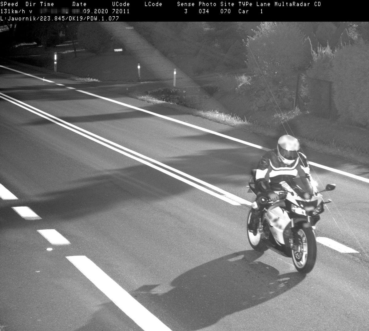 Fotoradar przyłapał motocyklistę
