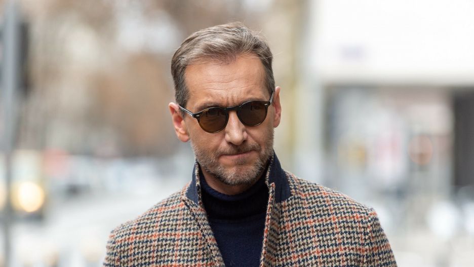 Piotr Kra?ko przed studiem Dzie? dobry TVN
02.04.2020 Warszawa Piotr Krasko przed studiem Dzien dobry TVN   N/z  fot Artur Zawadzki/REPORTER
Artur Zawadzki/REPORTER