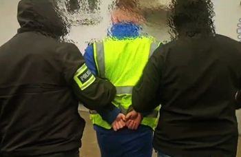 Co czeka Karola B. za kratami? Trafi do "ochronki"