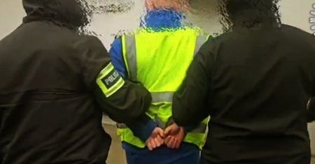 Co czeka Karola B. za kratami? Trafi do "ochronki"