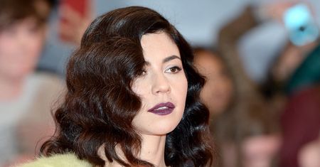 Marina Diamandis opublikowała zdjęcie siwych włosów. Stoi za nim mocne przesłanie