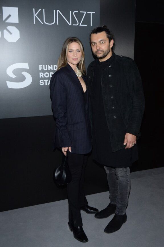 Gwiazdy na wernisażu Fundacji Rodziny Staraków