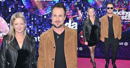 RZADKI WIDOK. Paweł Małaszyński pozuje z przyodzianą w mini żoną na finale "Tańca z Gwiazdami" (ZDJĘCIA)