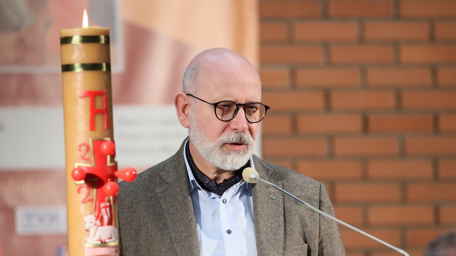 Narodowe Czytanie Pisma ?wi?tego
Fot. Wojciech Olkusnik/East News, Warszawa, 23.04.2023. Narodowe Czytanie Pisma Swietego polaczone ze swiadectwami, w dolnym kosciele parafii pw. Wniebowst?pienia Pa?skiego na warszawskim Ursynowie.
N/z: Maciej Swirski
Wojciech Olkusnik