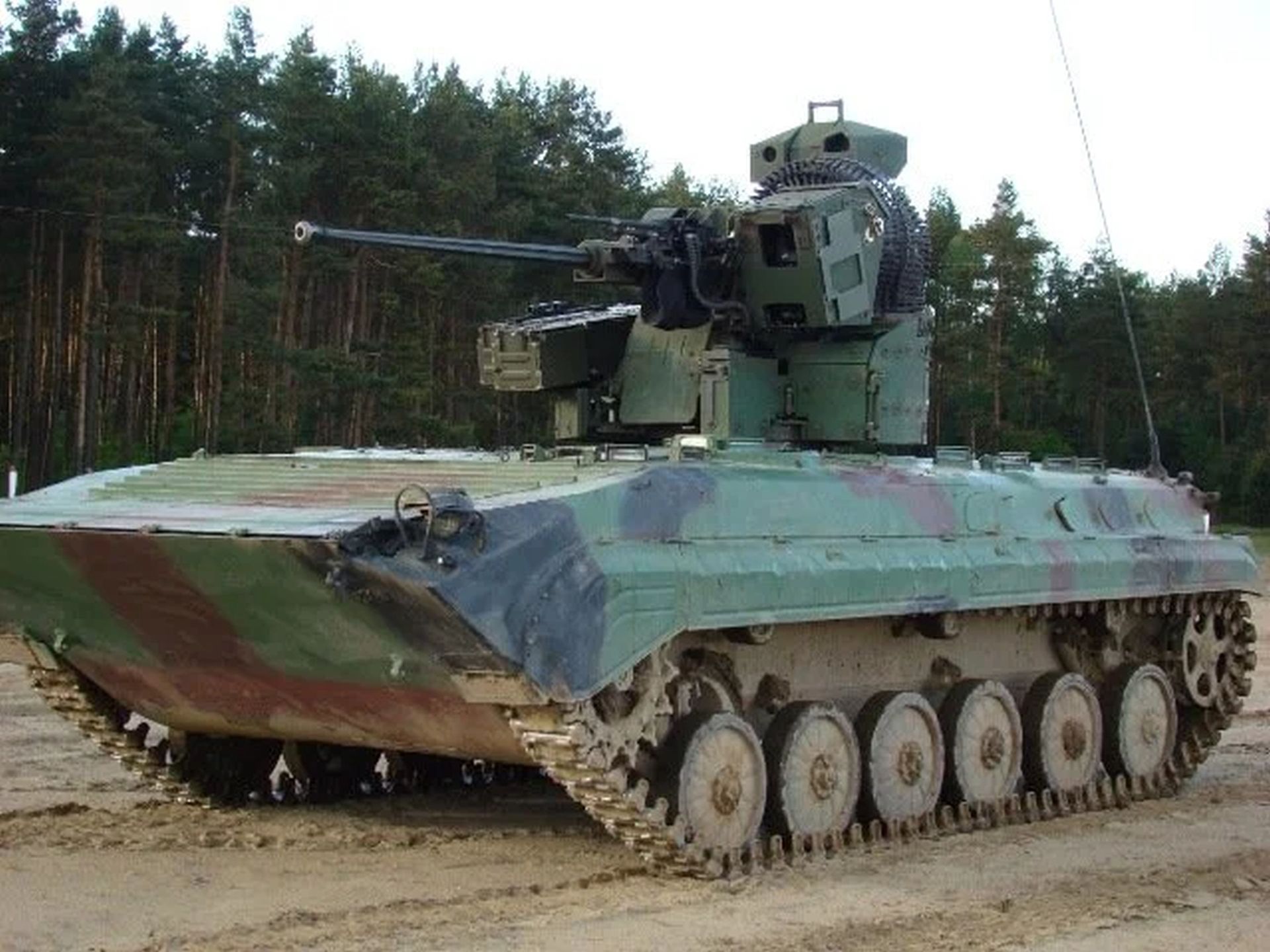 BWP-1M Puma z wieżą UT-30