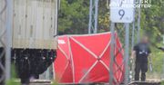 Śmiertelne potrącenie przez pociąg pod Warszawą. Ruch zablokowany, zamknięte przejazdy