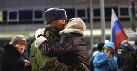 Rosjanki dołączą do mężów na froncie. "Kobiety na wojnę"