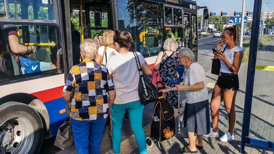 Linie autobusowe numer 69, 82, 83, 89, 98, 32N (w nocy z 20 na 21 sierpnia) oraz 40 (w weekendy) zostaną skierowane na trasy czasowo zmienione.