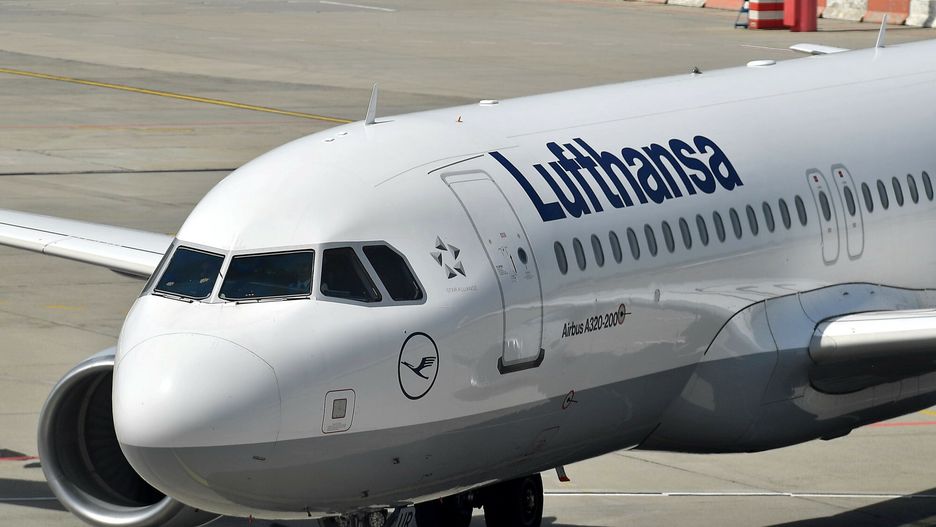 Lufthansa zawiesiła połączenia lotnicze z Kijowem