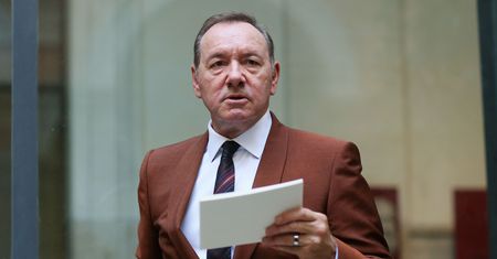 Kevin Spacey na ponad 5 lat zapadł się pod ziemię. Teraz wraca na ekrany