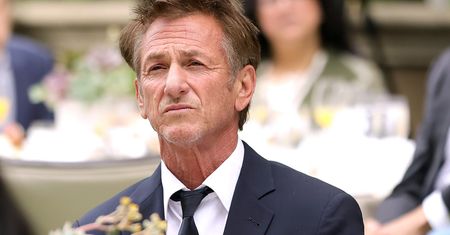 Sean Penn znowu jest singlem. Jego rozwód został sfinalizowany