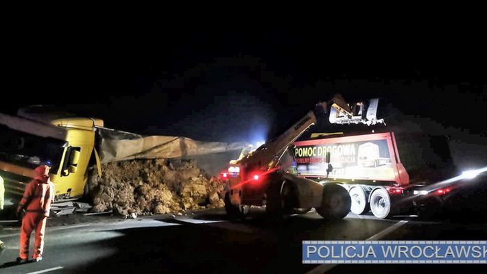 Wrocław. Droga S8 zablokowana. Policja prosi o unikanie tej trasy