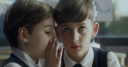Podwójny sukces. Film promuje Polskę i wskazuje idiotów